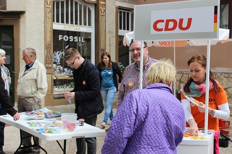 Fliederfest mit Markt