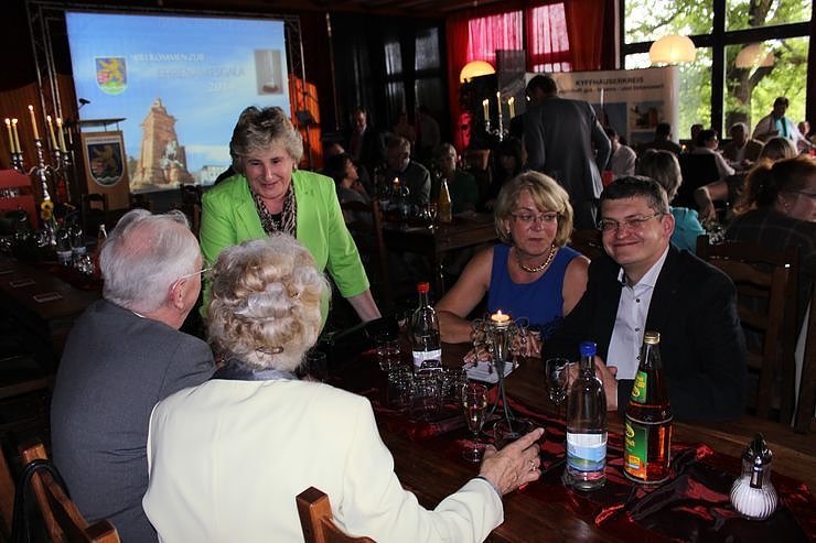 Erste Ehrenamtcards vergeben