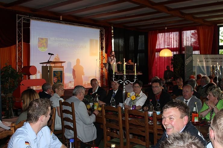 Erste Ehrenamtcards vergeben