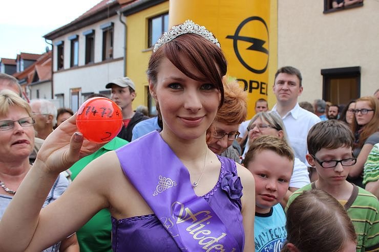 &Uuml;ber 3.000 B&auml;lle rollten 