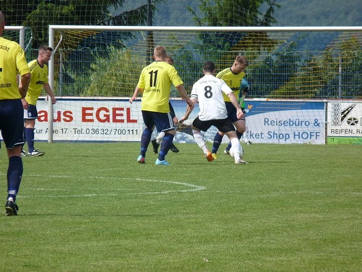 Eintracht gegen Geratal am G&ouml;ldner