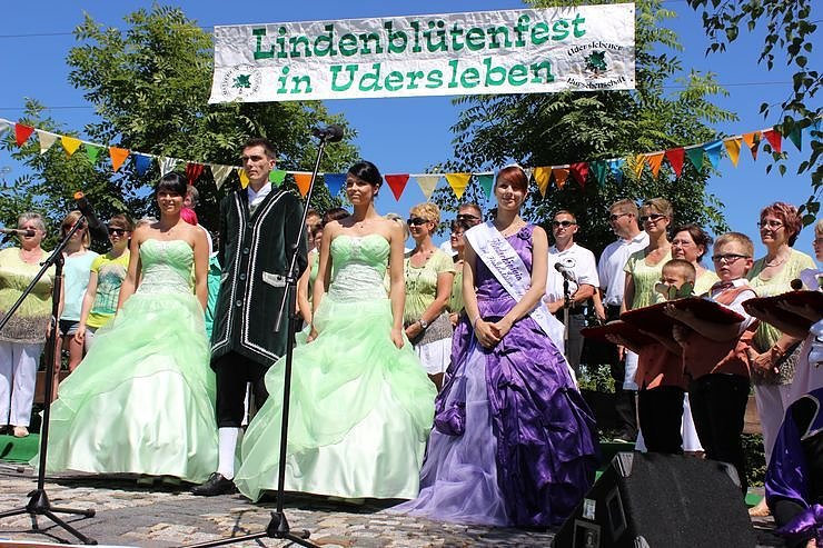 Laubk&ouml;nig gekr&ouml;nt