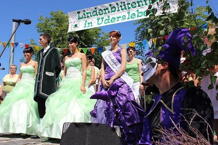 Laubk&ouml;nig gekr&ouml;nt