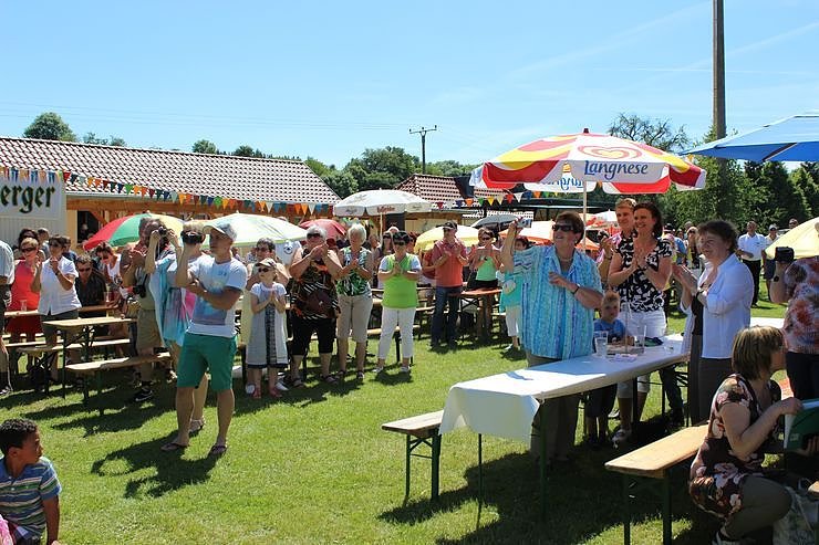 Laubk&ouml;nig gekr&ouml;nt