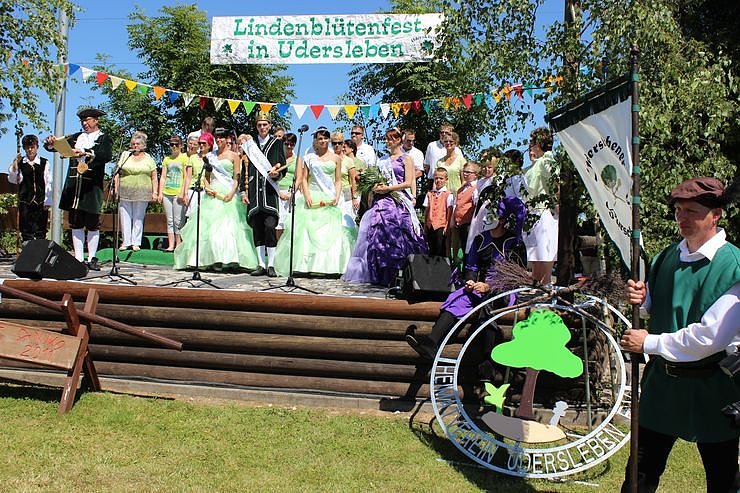 Laubk&ouml;nig gekr&ouml;nt