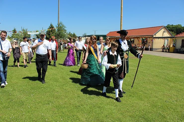 Laubk&ouml;nig gekr&ouml;nt