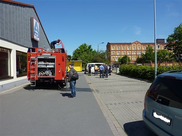 Explosion auf Aldi-Parkplatz