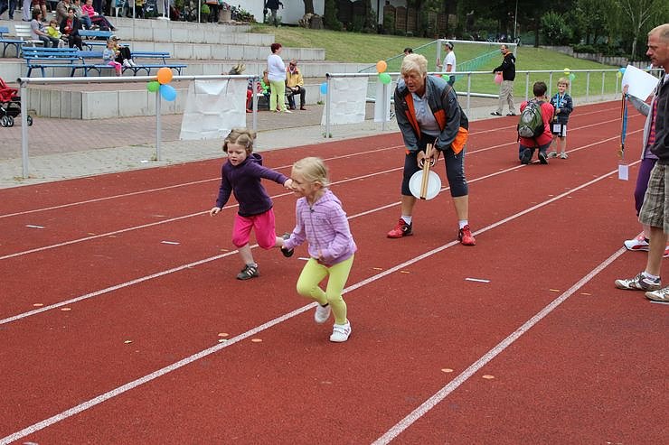 Musikalische Unterst&uuml;tzung kam vom Fanfarenzug.