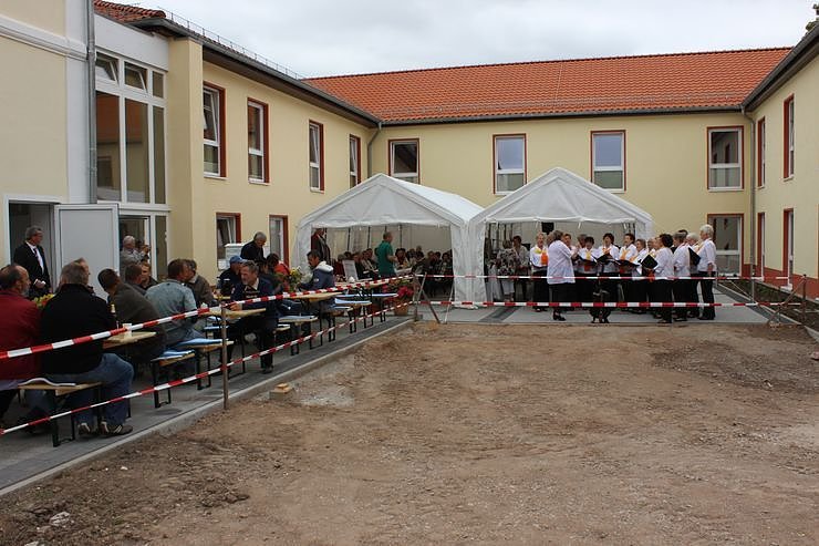 Feierliche Erweiterung