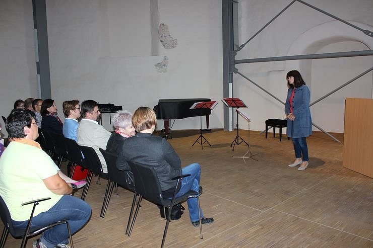 Gleich zwei Schecks im Gep&auml;ck