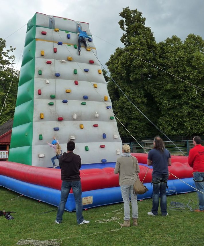 Auf Possen wird gefeiert