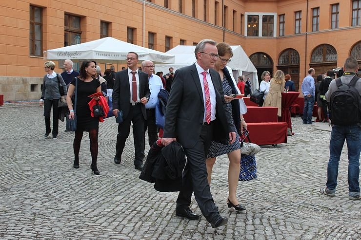 Prominente Premiereng&auml;ste