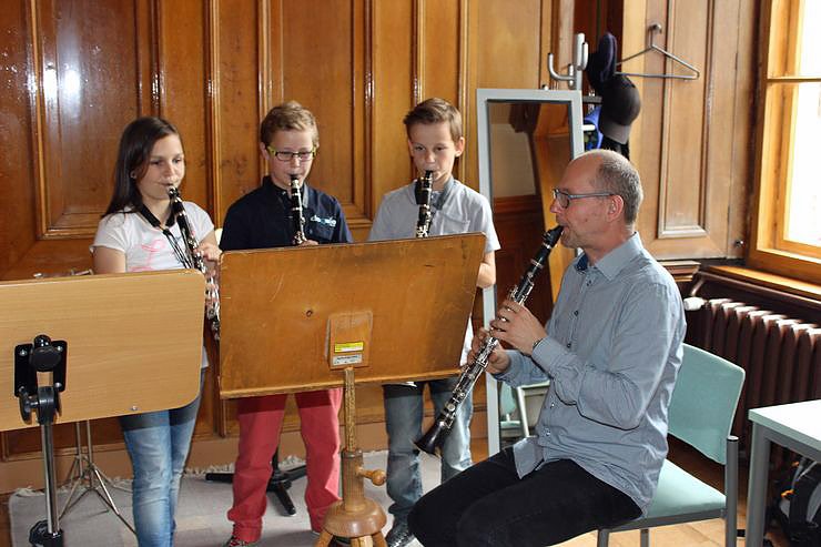 "Schr&auml;ge T&ouml;ne" in der Musikschule