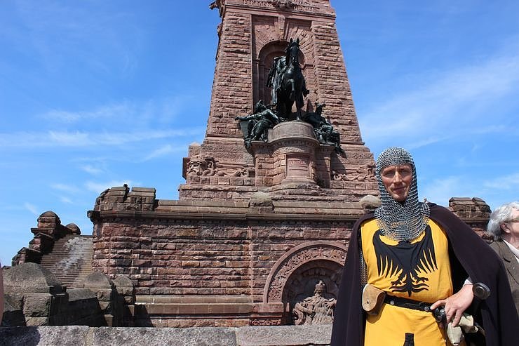 Kyffh&auml;userdenkmal &uuml;bergeben