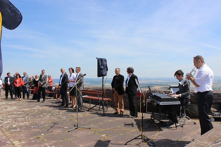 Kyffh&auml;userdenkmal &uuml;bergeben