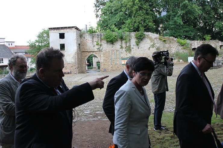 Ministerpr&auml;sidentin besucht Kleinod