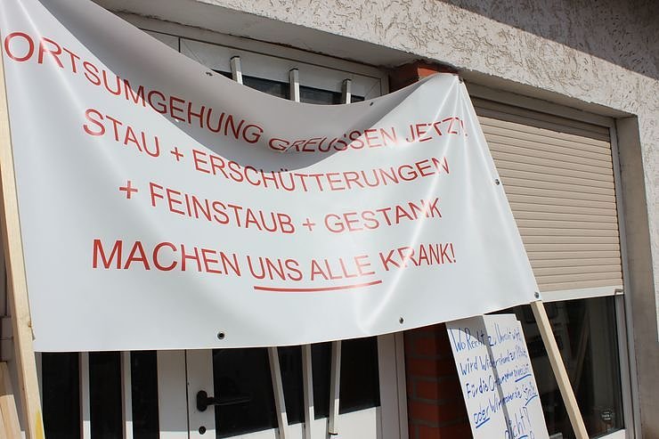 Demo &uuml;ber Bundesstra&szlig;e 4 in Greu&szlig;en gezogen