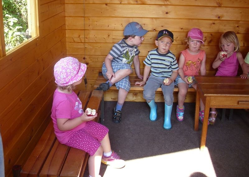 MDR H&ouml;rfunk in Gl&uuml;ckauf im Kita-Patenschaftsgarten