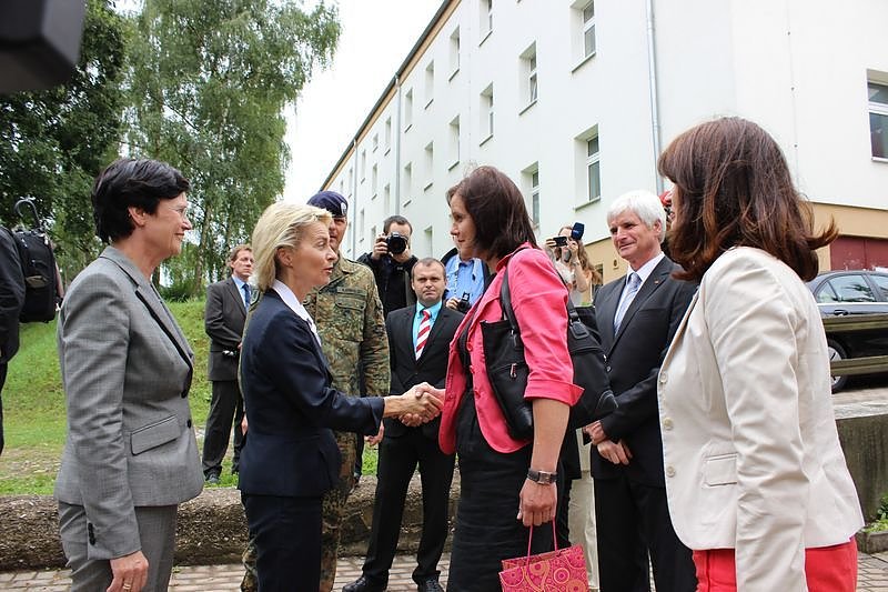 Gespr&auml;che mit der Verteidigungsministerin
