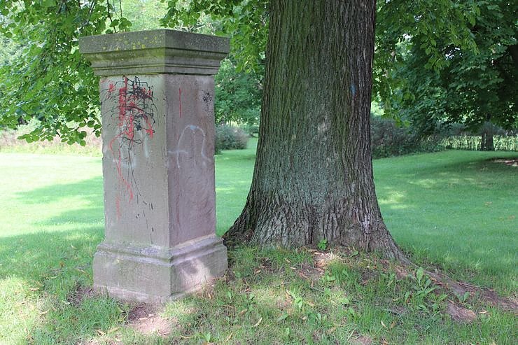 Stolperfalle Kriegerdenkmal?