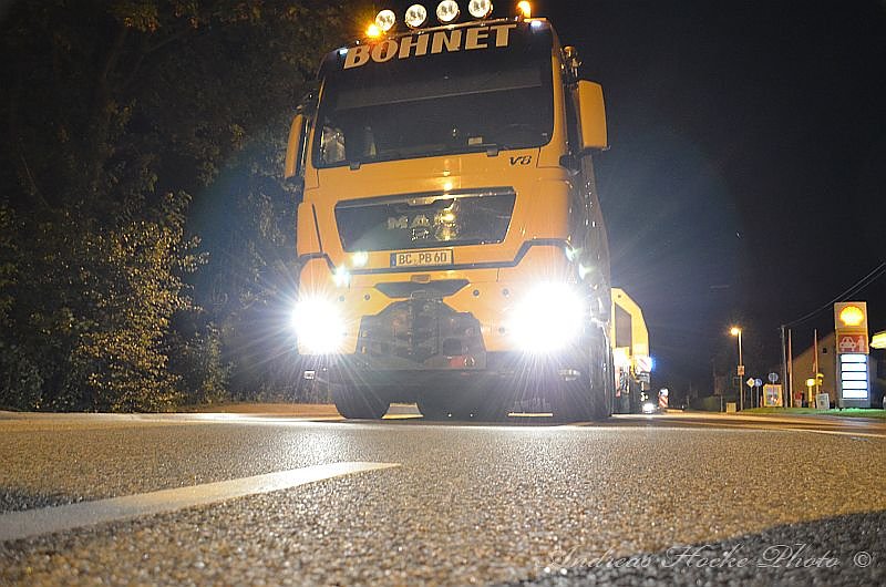 Schwertransport durch Greu&szlig;en