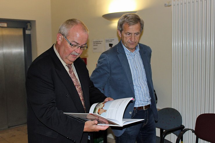 Mitnehmen, lesen, tauschen