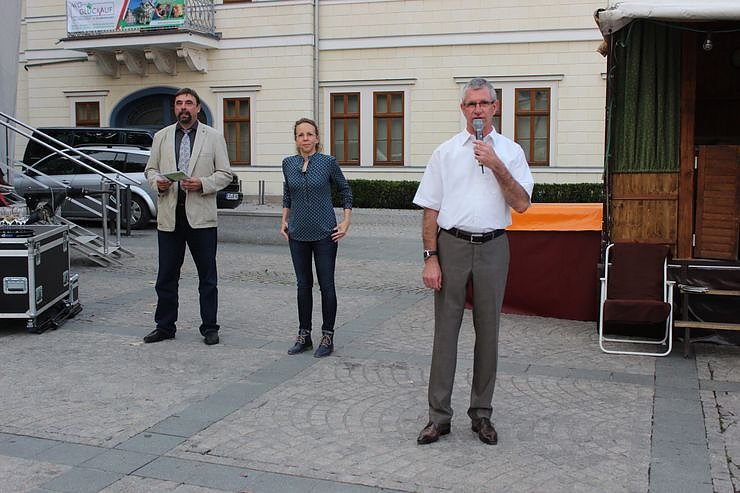 Weinfest bei Traumwetter er&ouml;ffnet