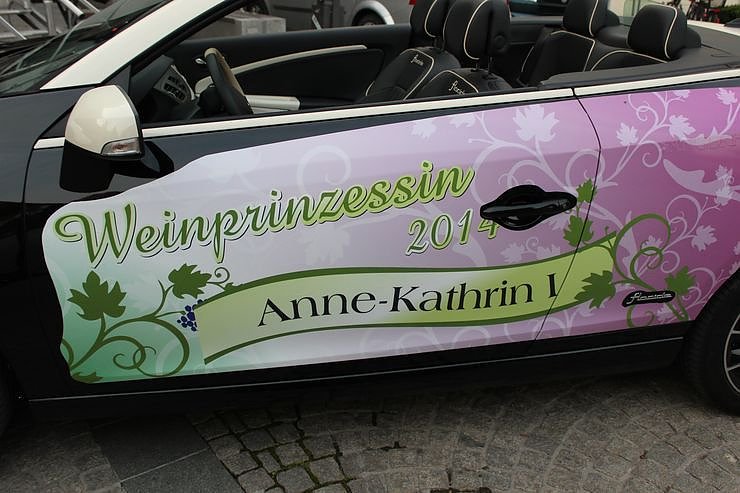 Weinfest bei Traumwetter er&ouml;ffnet