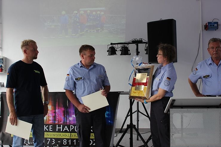 THW famili&auml;r gefeiert