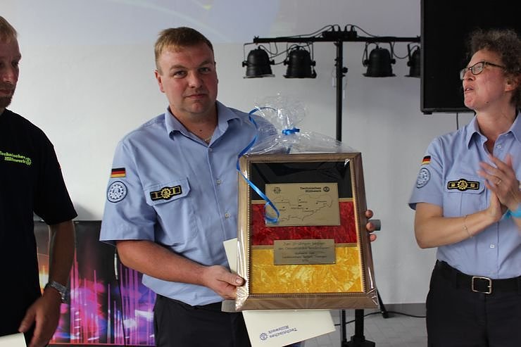 THW famili&auml;r gefeiert