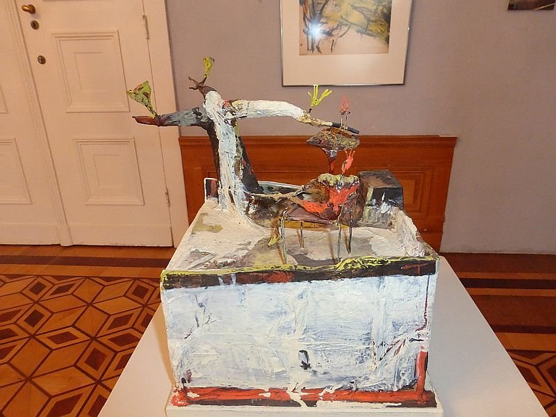 "Tiefgr&uuml;n bis zartbitter"