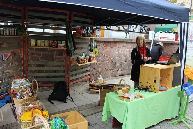 Besuch beim Pflanzenmarkt lohnt