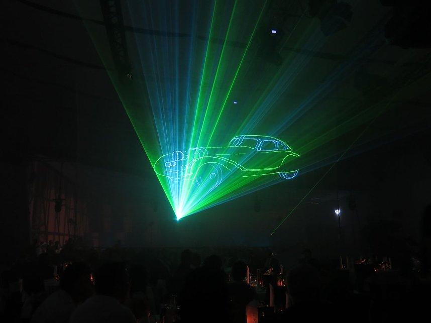 Premiere des S-Coup&eacute;