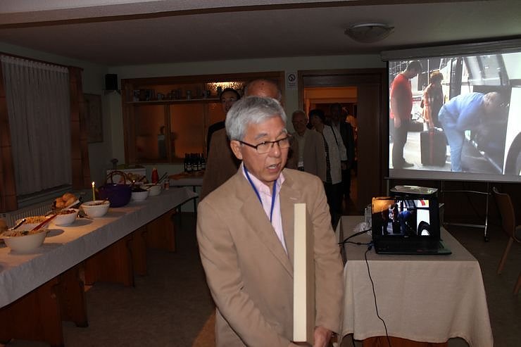 M&auml;nnerchor aus Japan begr&uuml;&szlig;t