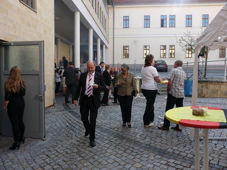 Pforten ge&ouml;ffnet