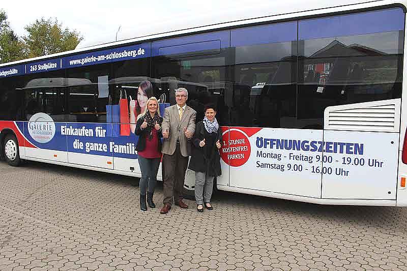 Werbebus pr&auml;sentiert