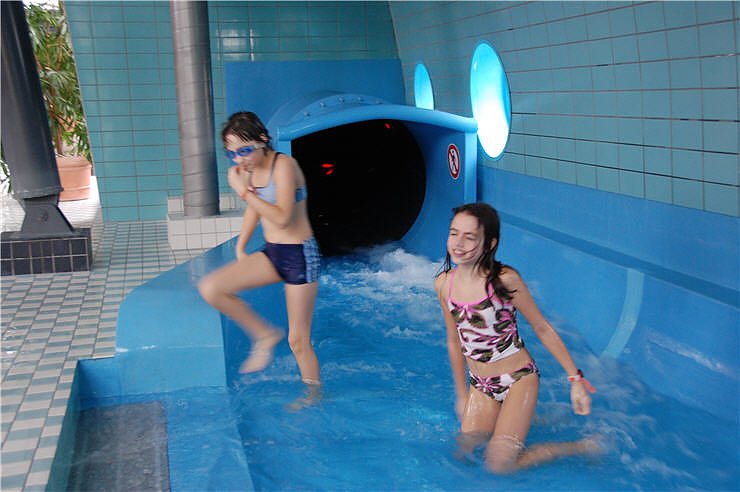 Pool-Party im Badehaus.NNZ-City Scout on Tour