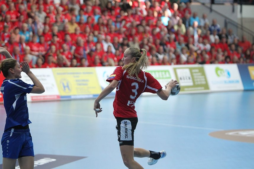 THC gewinnt erstes Champion League Spiel klar mit 33:20