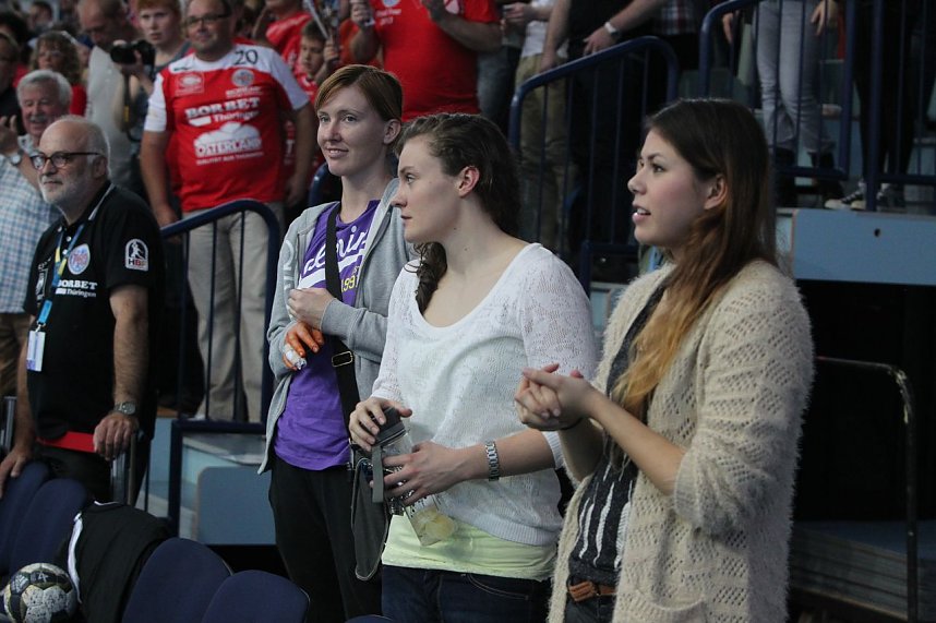 THC gewinnt erstes Champion League Spiel klar mit 33:20