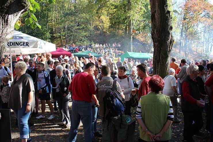 Massenandrang an der Barbarossah&ouml;hle