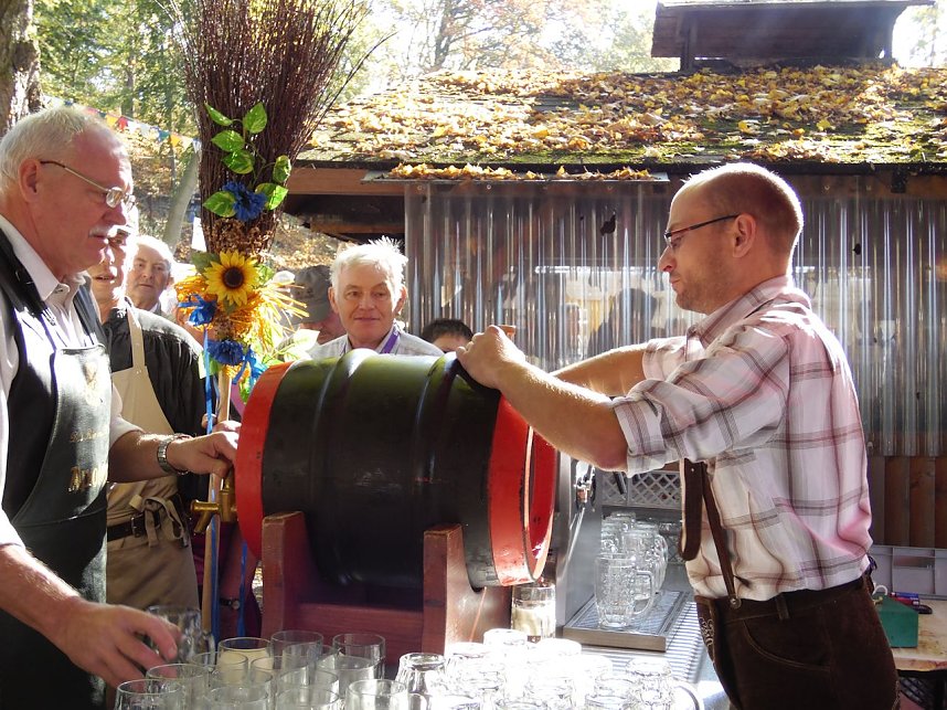 Herbstfest an der Barbarossa-H&ouml;hle