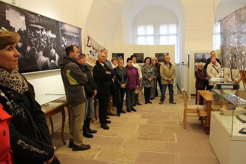 Exzellente Geschichtsstunde mit Premiere