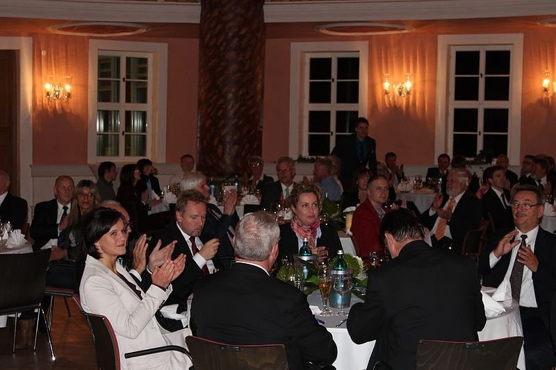 WAGO- Stiftung ehrt die 13 besten Auszubildenden