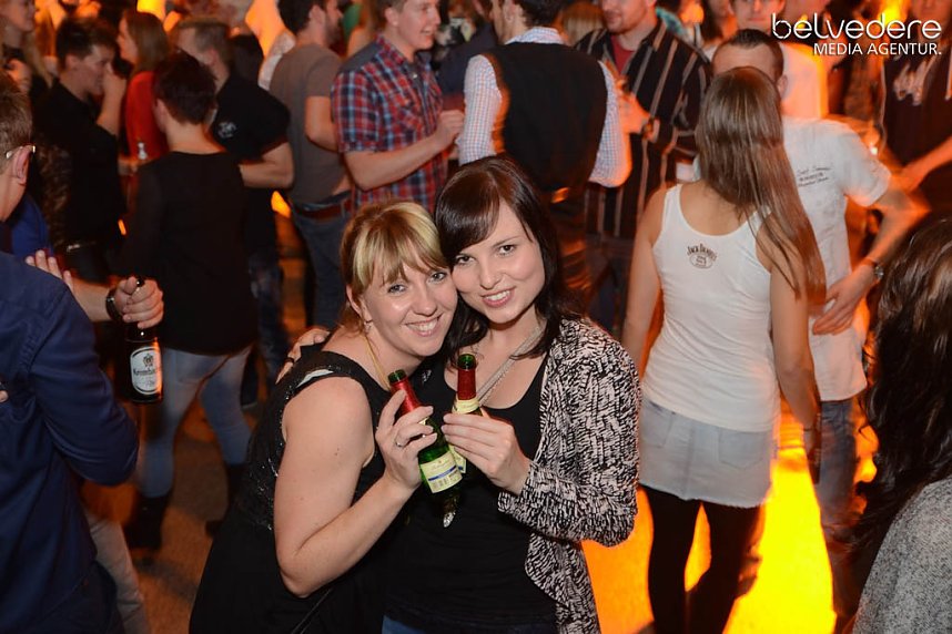 Party im Jugenclubhaus