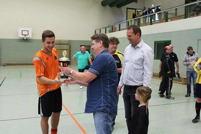 Cup- Verteidiger setzte sich durch