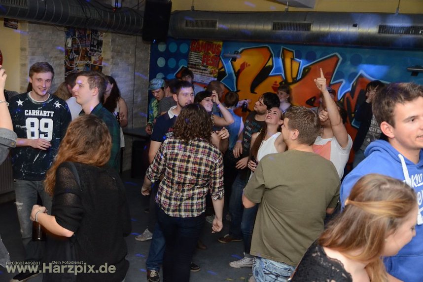 "Ende des Monats"-Party