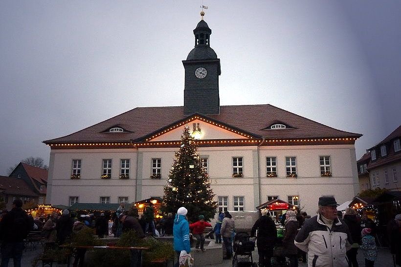 Stimmungsvoller Start Weihnachtsmarkt in Bad Frankenhausen