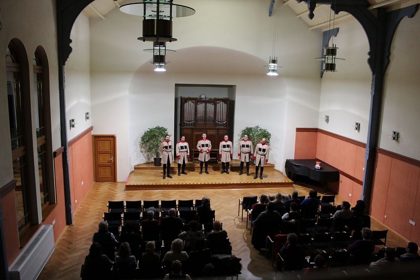 Stimmgewaltige Don Kosaken