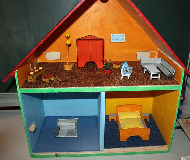 Feuerhaus &uuml;bergeben