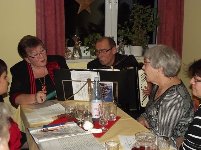 Mit M&auml;rchenspiel Die Vier Jahreszeiten in die Weihnachtzeit